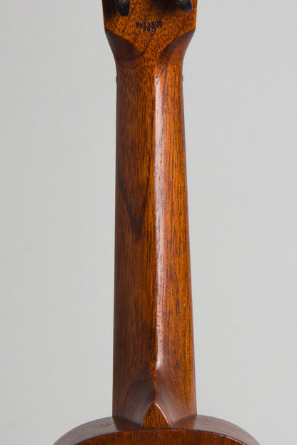 Lyon & Healy Soprano Ukulele (1922)