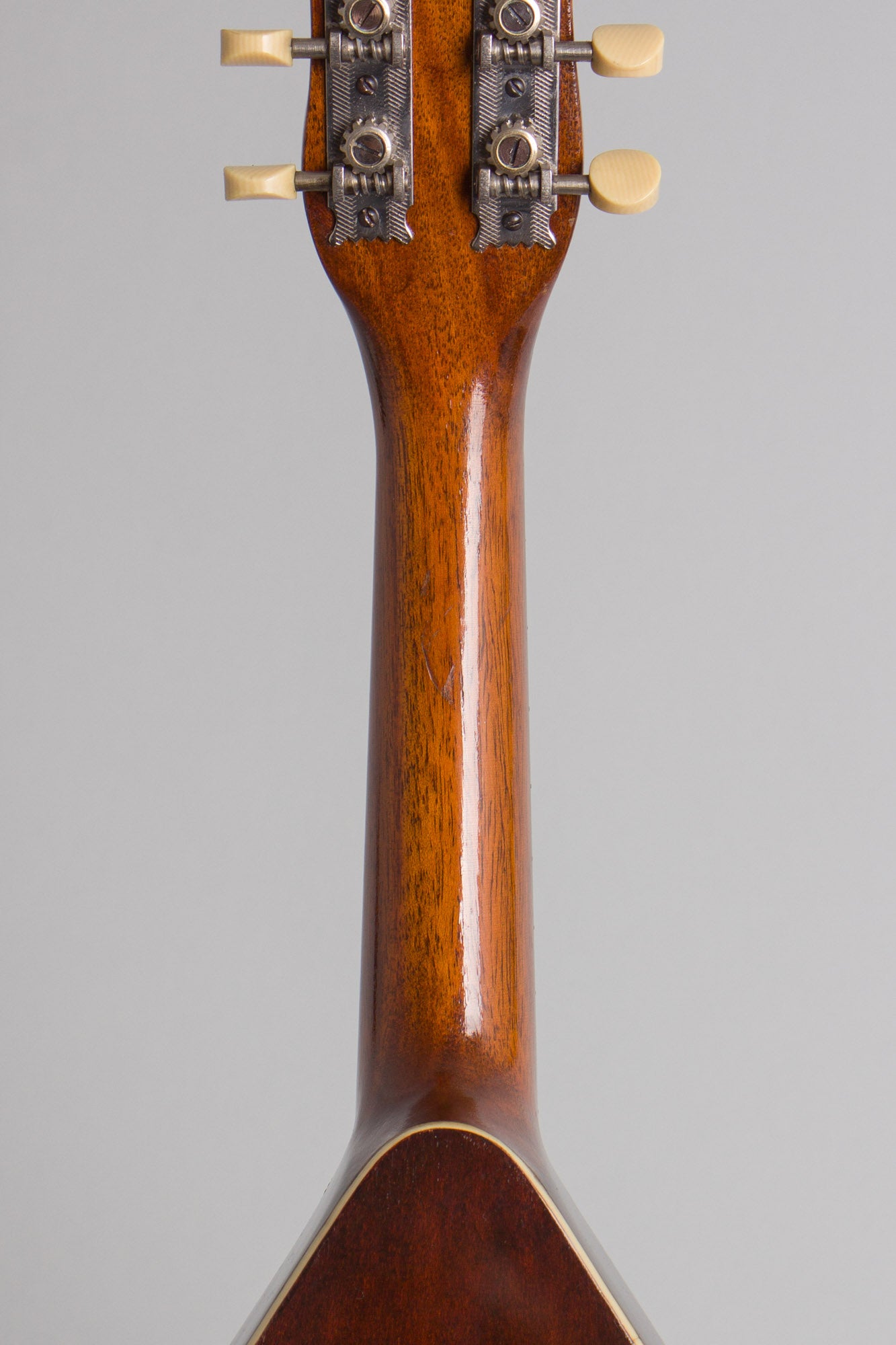 Larson Brothers Maurer Flat Back, Bent Top Mandolin (1917)