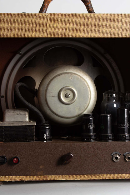 Gibson EH-100/ Recording King Model 1022 Tube Amplifier (1938)