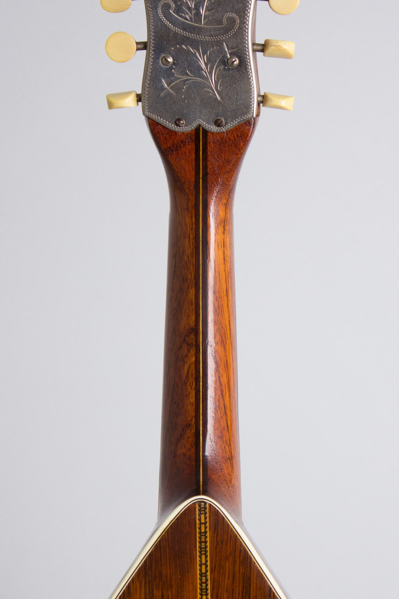 Larson Brothers Maurer Flat Back, Bent Top Mandolin (1922)