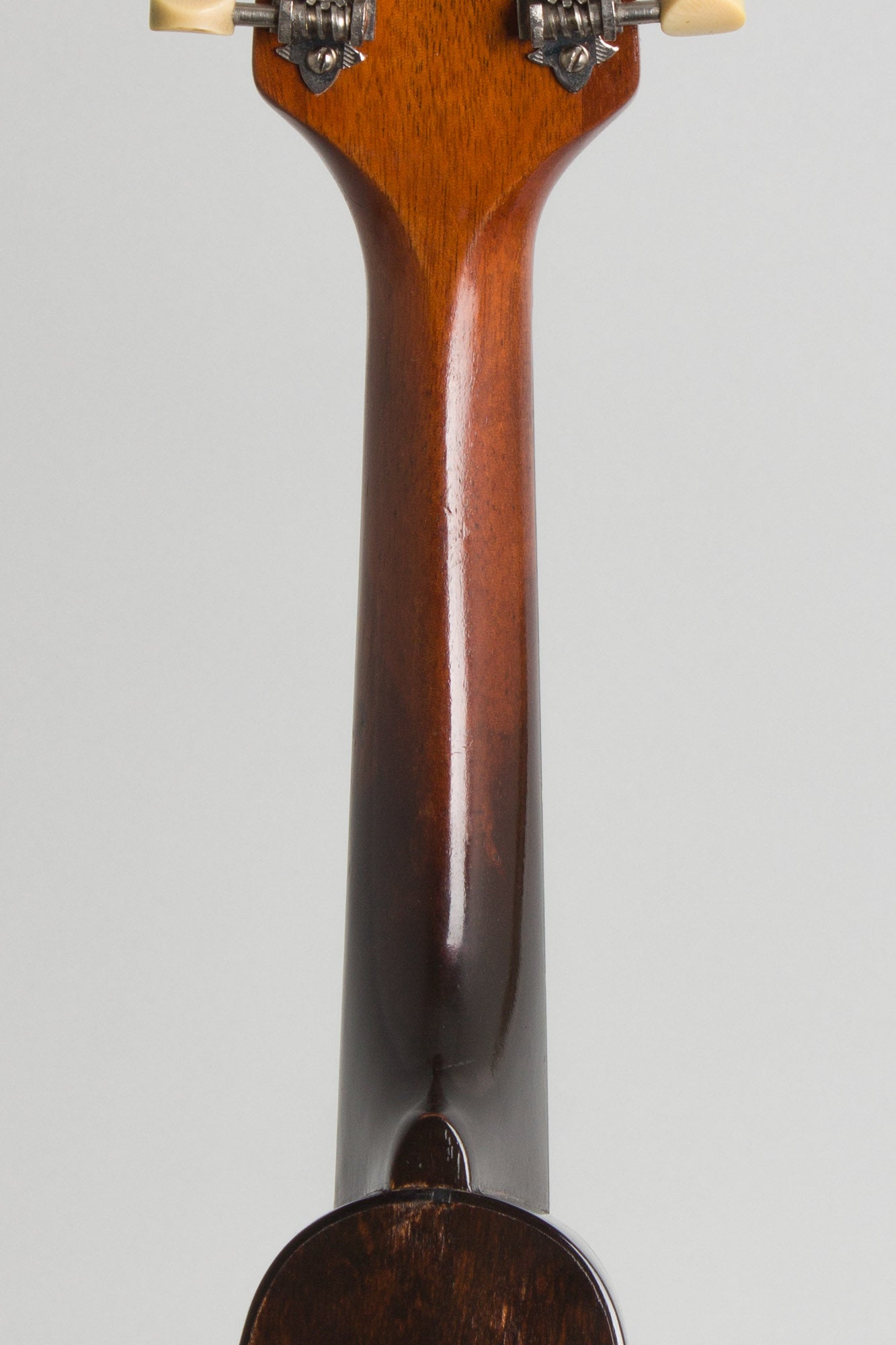 Gibson Style A Snakehead Carved Top Mandolin (1923)