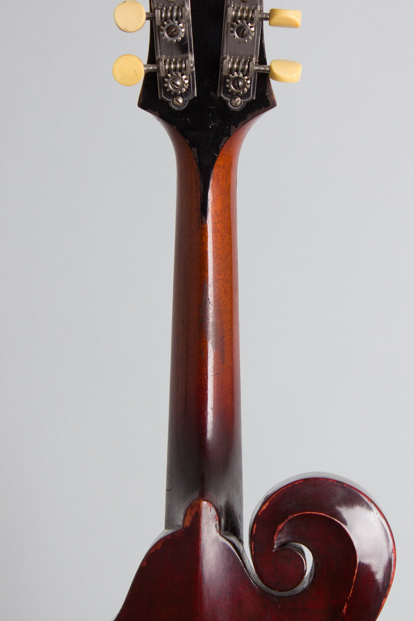 Gibson F-2 Carved Top Mandolin (1926)