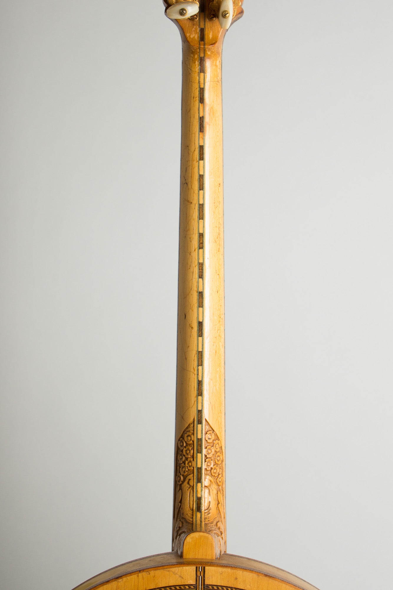 Paramount Tenor Harp Style E Wood Top Banjo (1924)