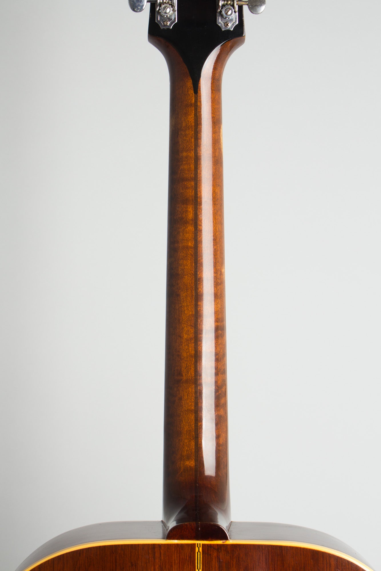 Gibson SJ-100 Flat Top Acoustic Guitar (1941)