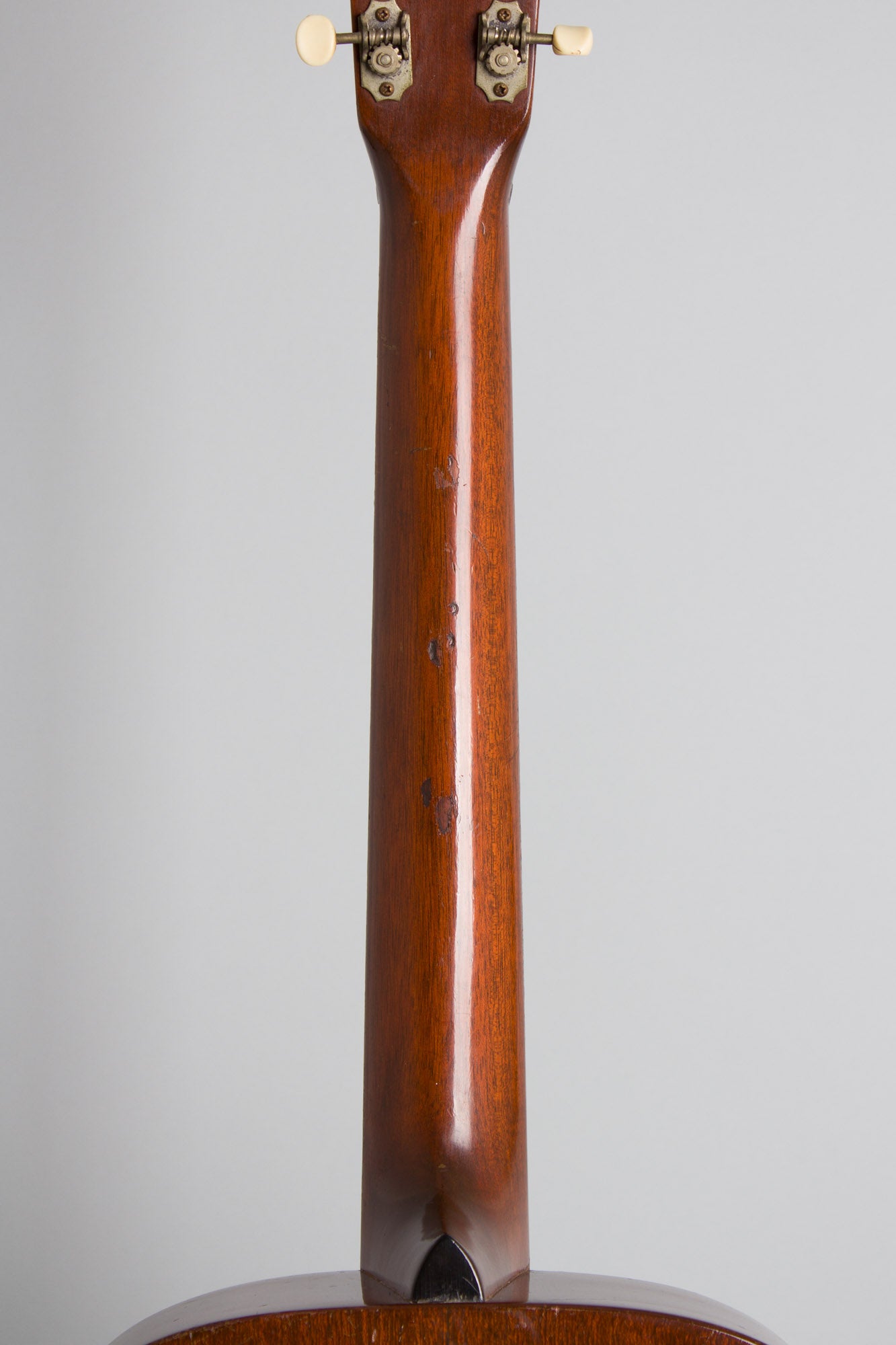 C. F. Martin 0-17 Flat Top Acoustic Guitar (1947)