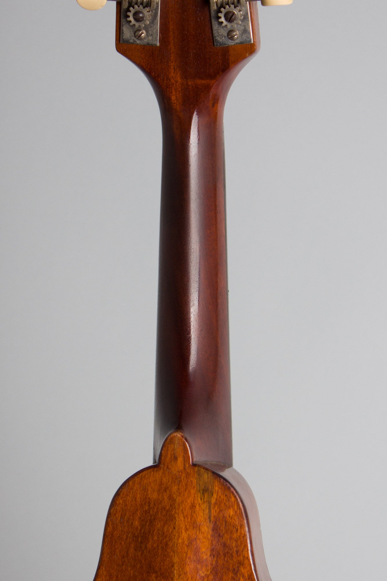 Gibson A-Junior Snakehead Carved Top Mandolin (1924)