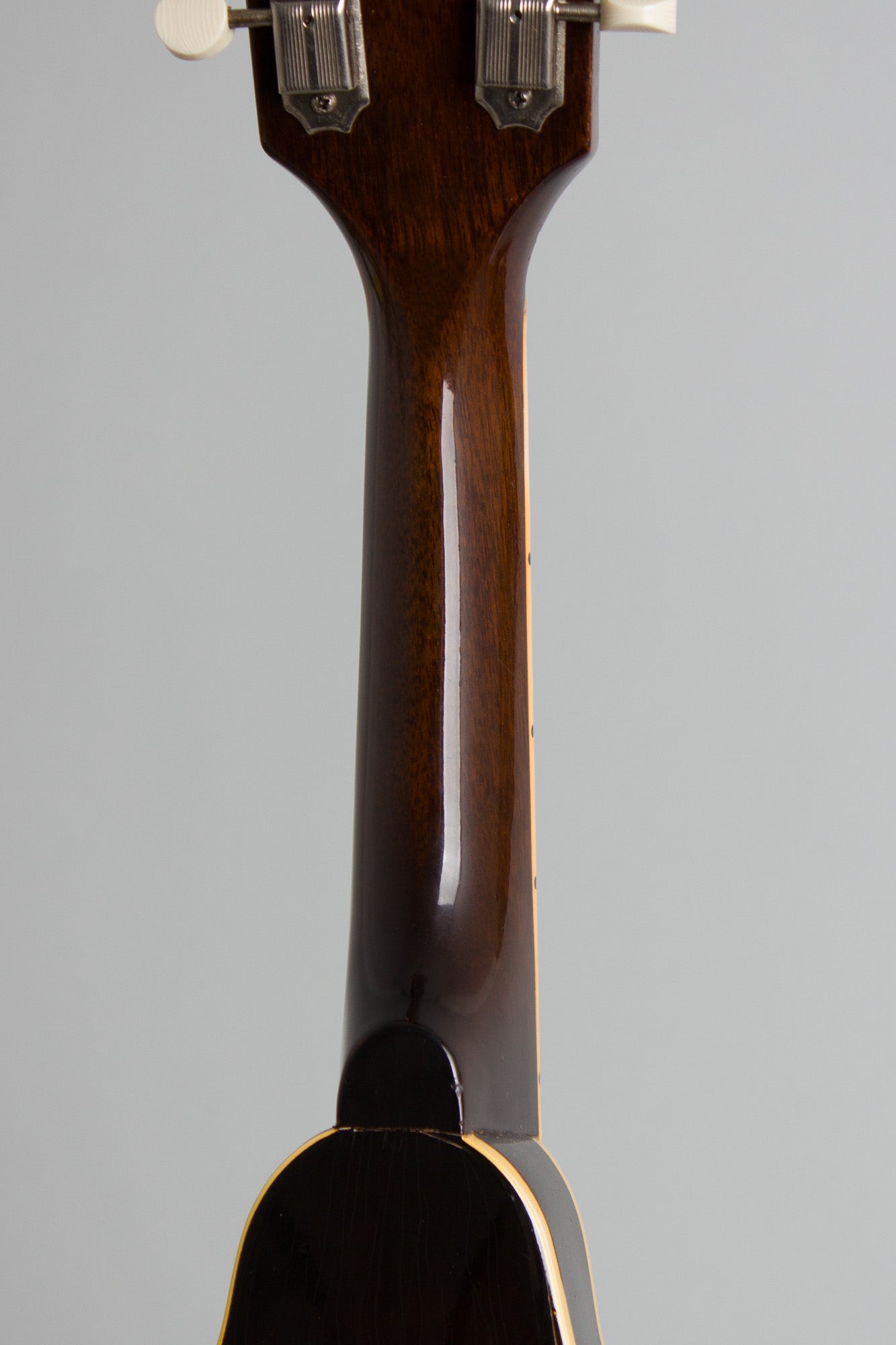 Gibson EM-150 Hollow Body Electric Mandolin (1955)