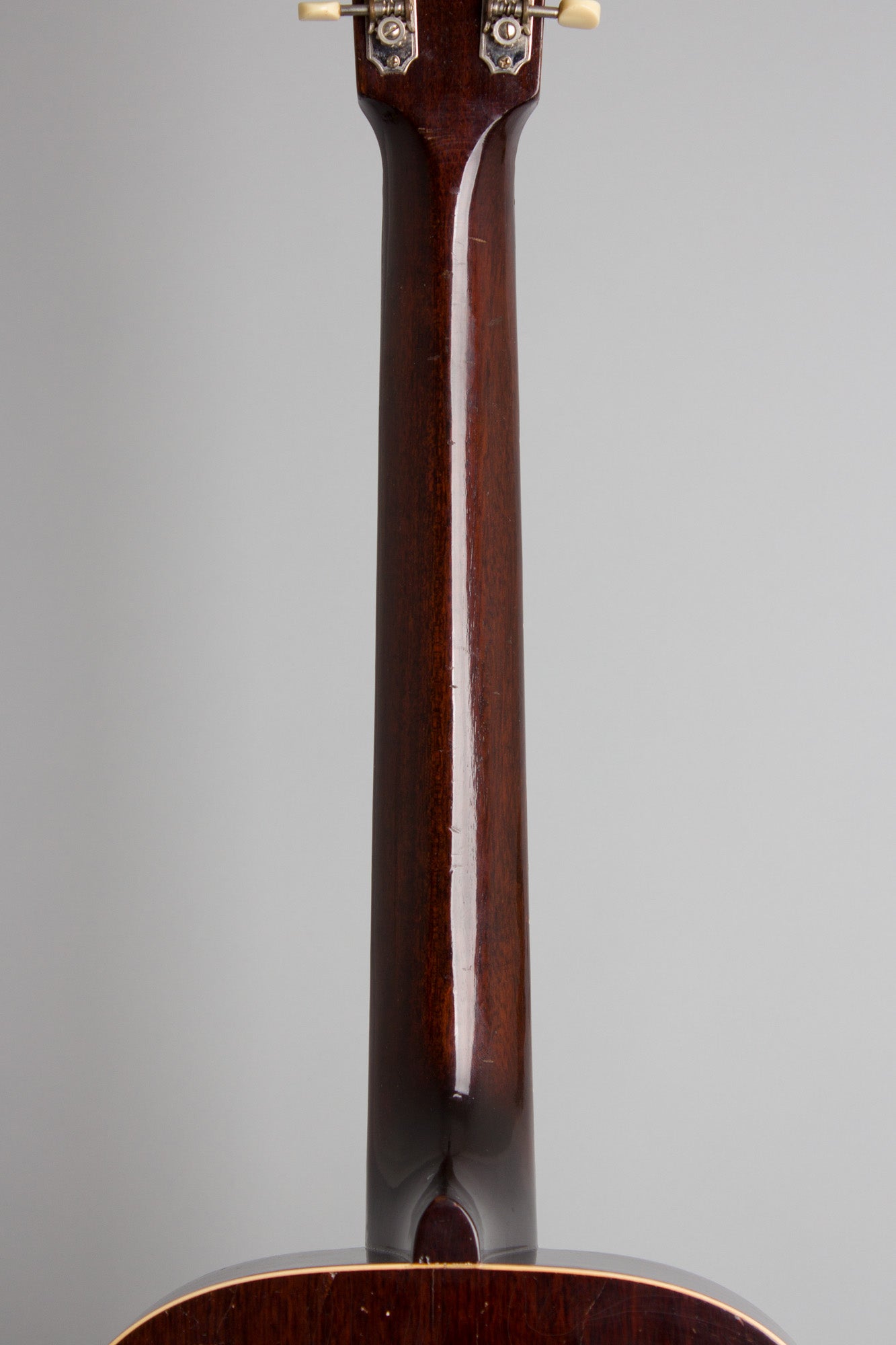 Gibson L-00 Flat Top Acoustic Guitar (1938)