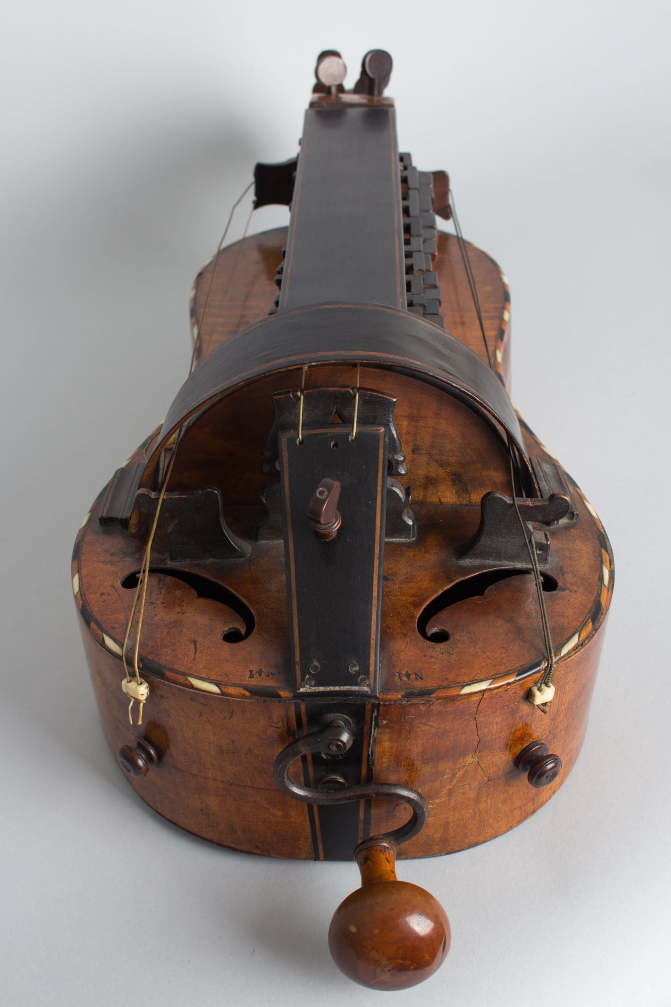 unknown Guitar Shaped 6 String Hurdy-gurdy (late 18th Century)