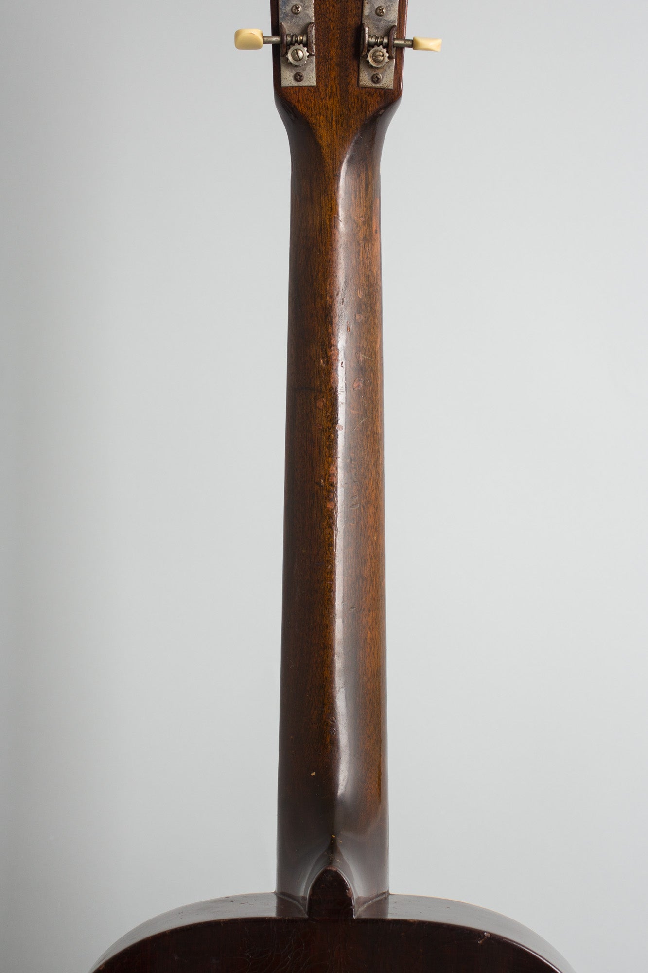 Gibson L-00 Flat Top Acoustic Guitar (1937)