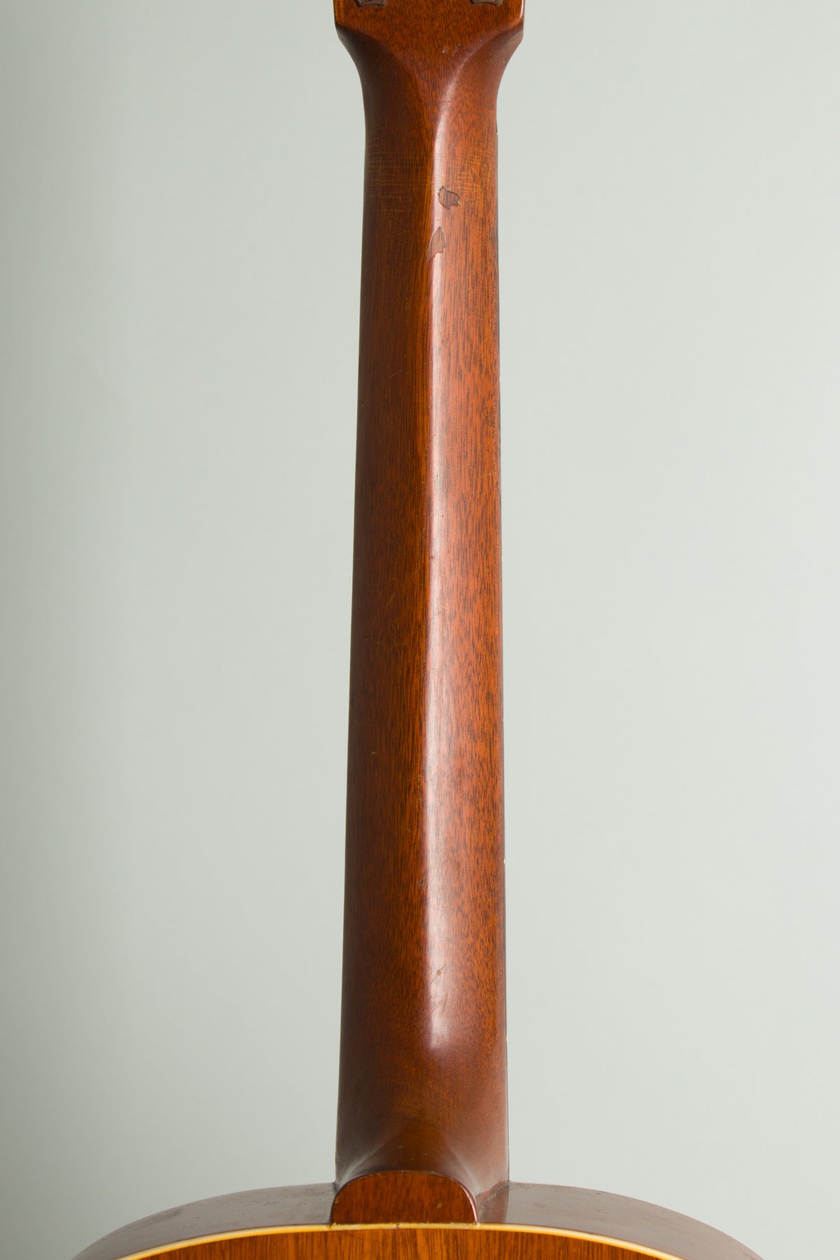 Gibson J-35 Flat Top Acoustic Guitar (1939)