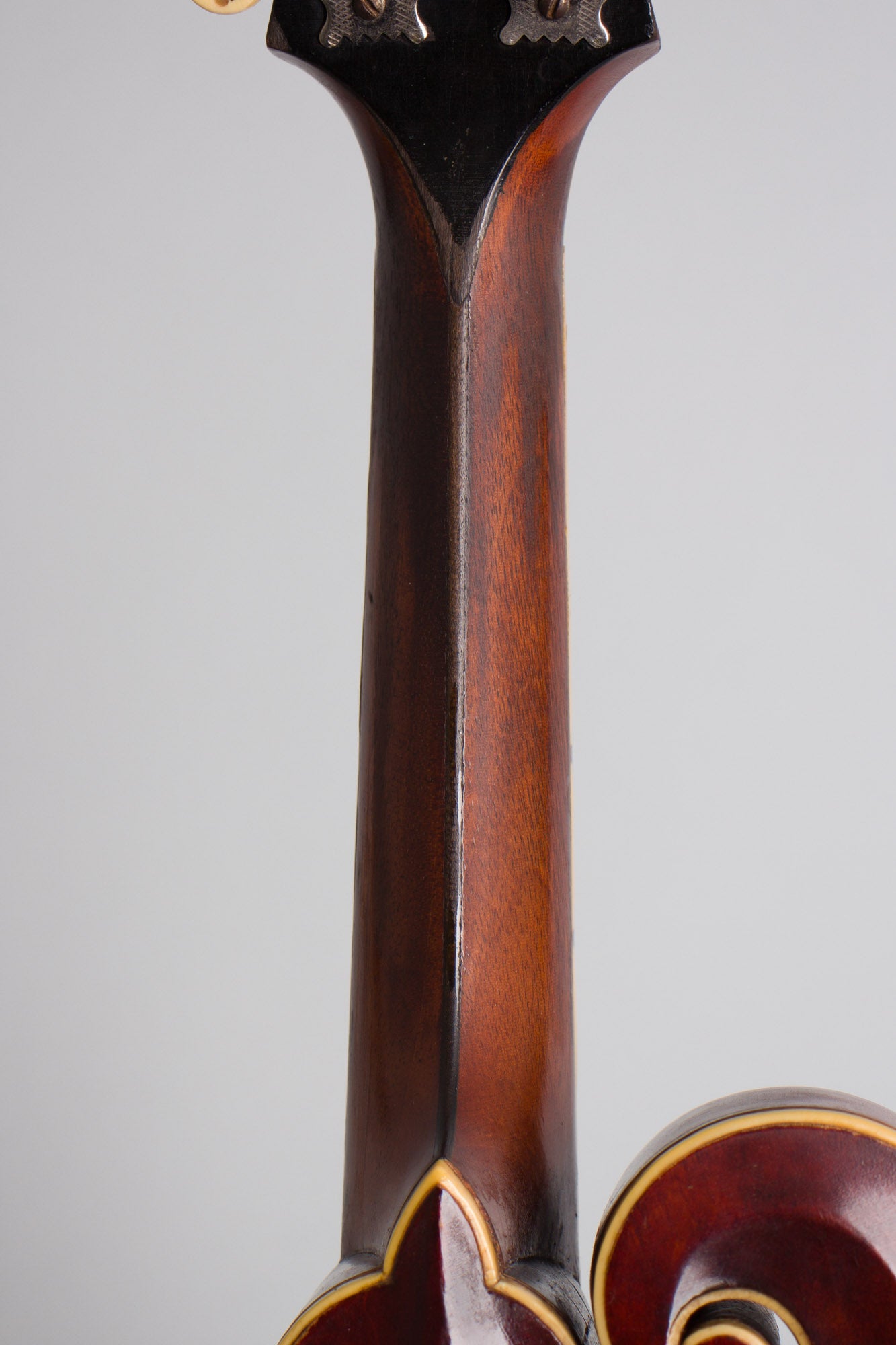 Gibson F-4 Carved Top Mandolin (1911)