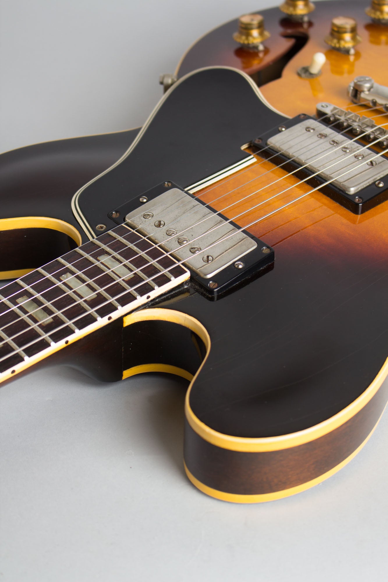 Gibson ES-335T Semi-Hollow Body Electric Guitar (1963)