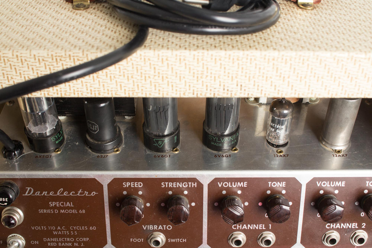 Danelectro Special Series D Model 68 Tube Amplifier (1956)
