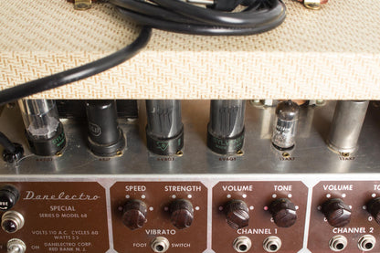 Danelectro Special Series D Model 68 Tube Amplifier (1956)