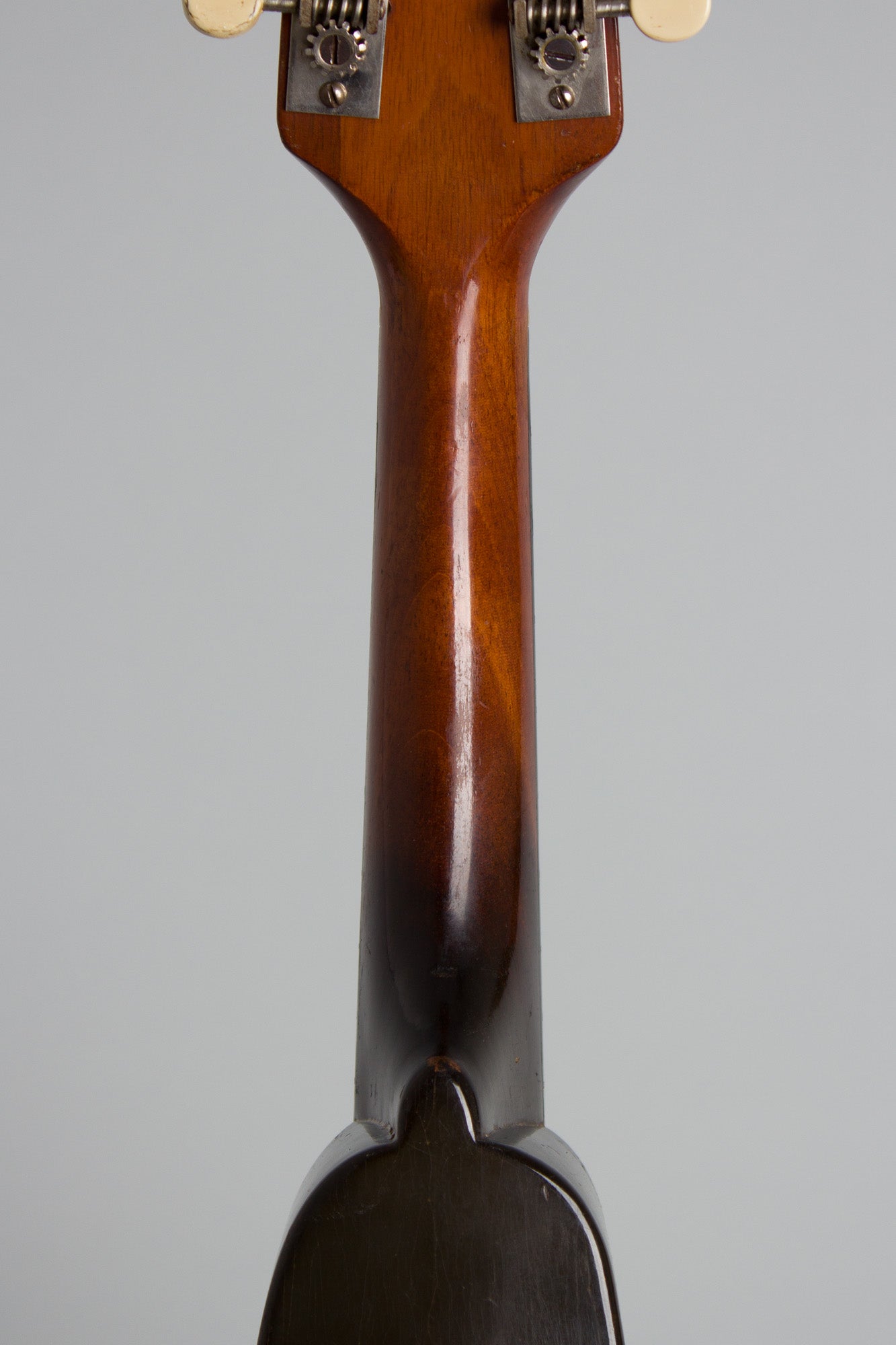 Gibson Style A Snakehead Carved Top Mandolin (1926)
