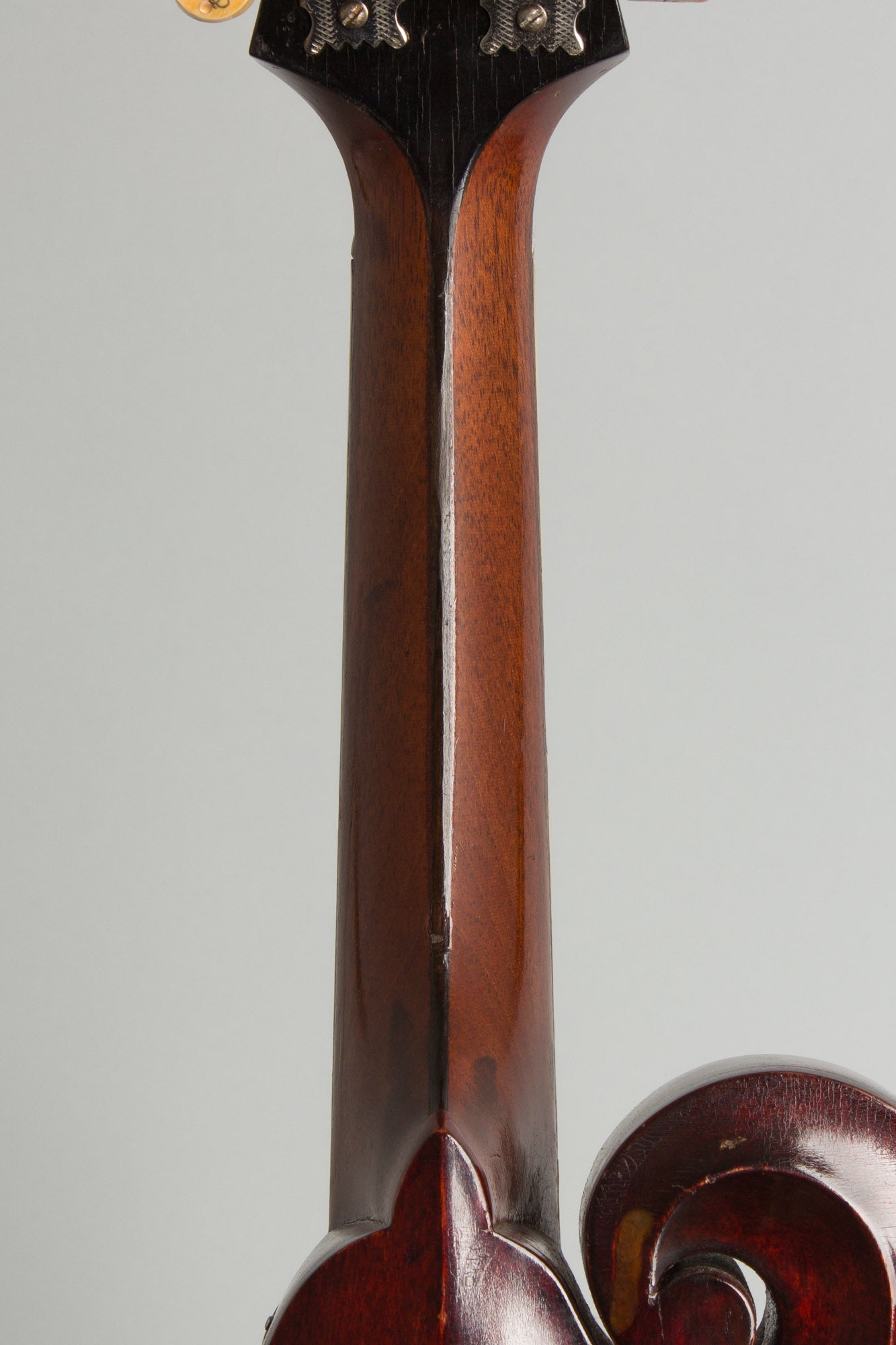 Gibson F-2 Carved Top Mandolin (1912)