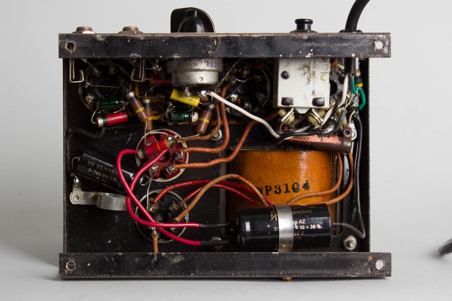 National-Dobro Model C Tube Amplifier (1938)