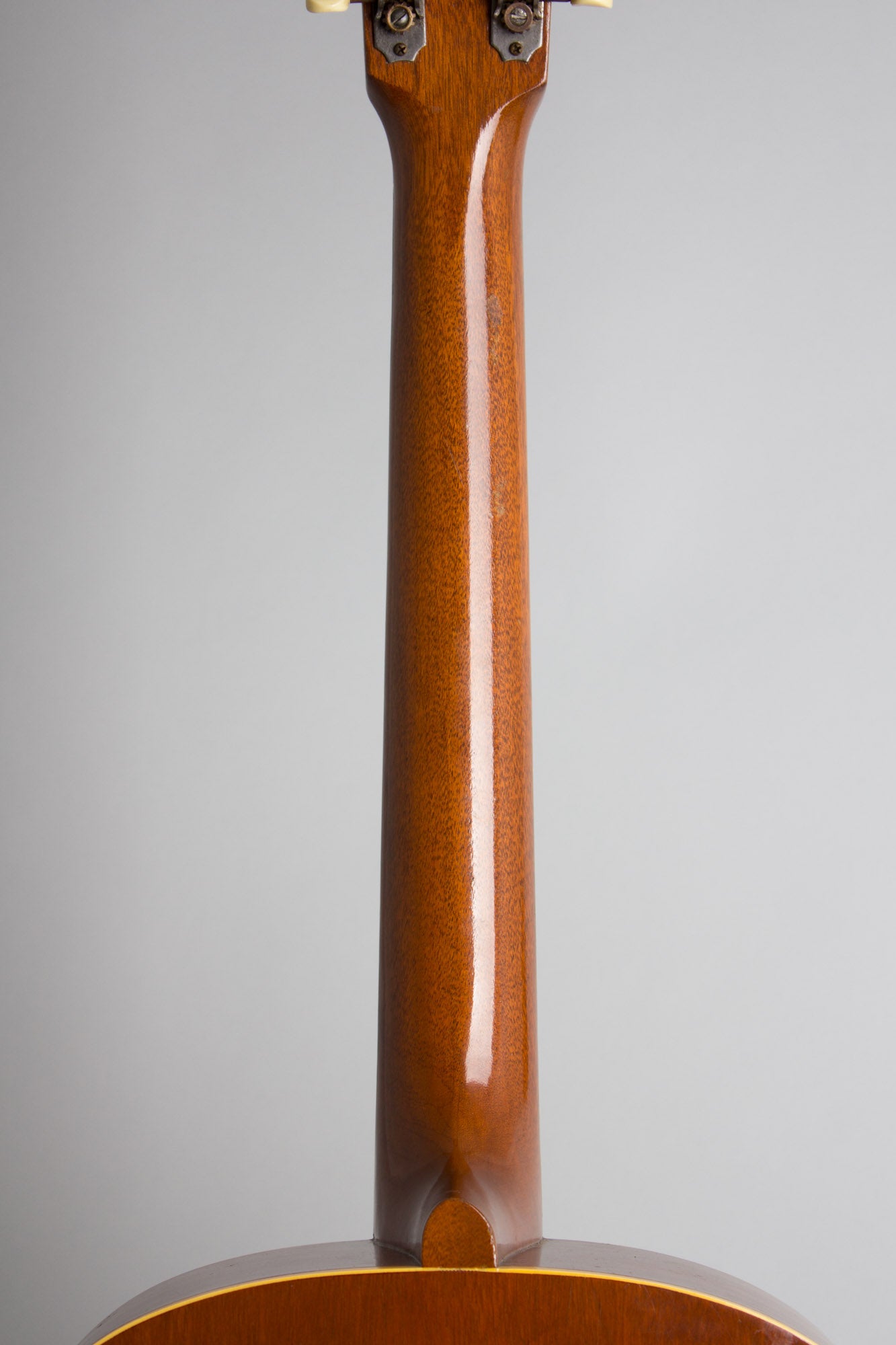 Gibson J-35 Flat Top Acoustic Guitar (1941)