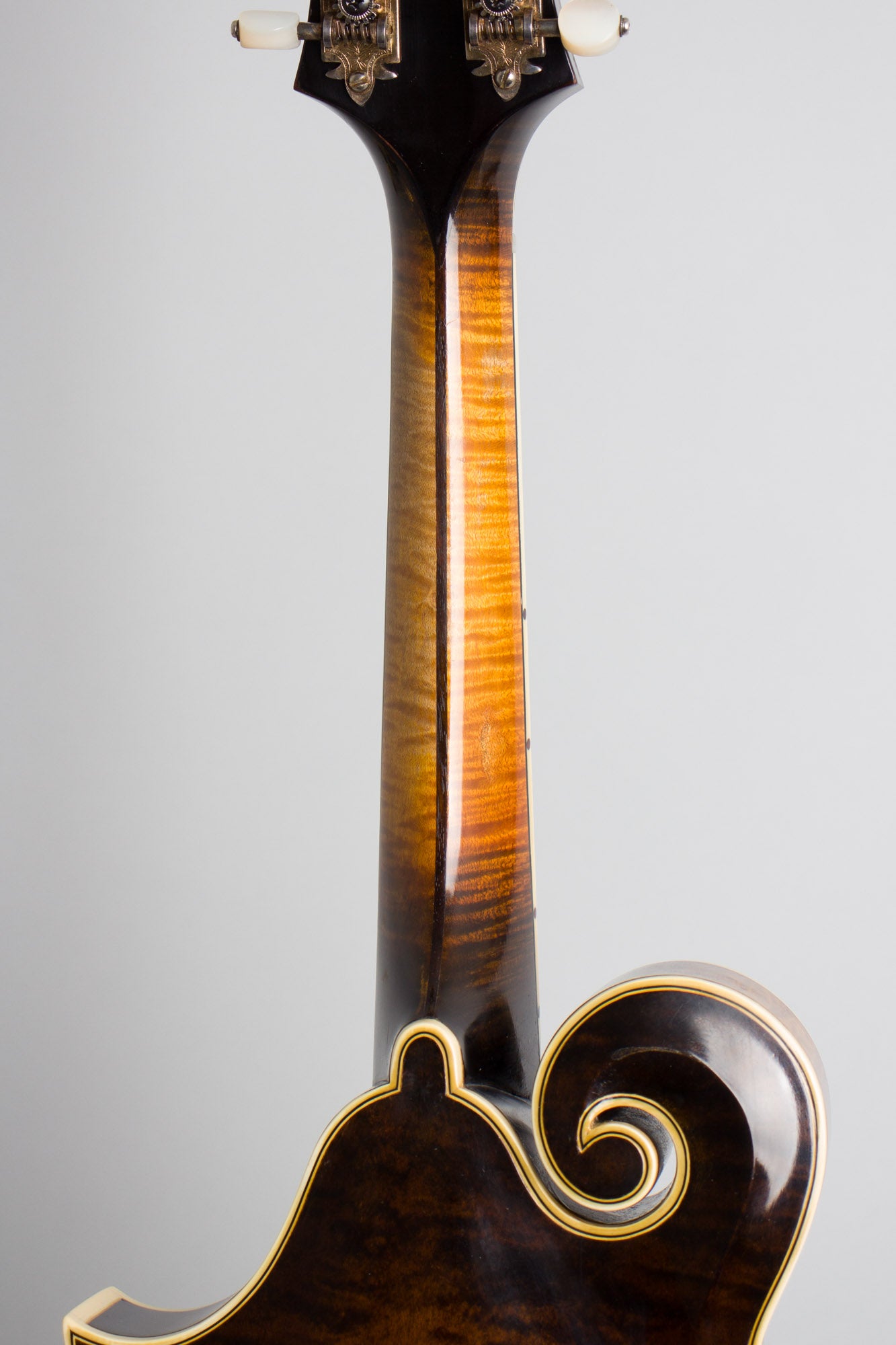 Gilchrist Model 5 Carved Top Mandolin (2000)