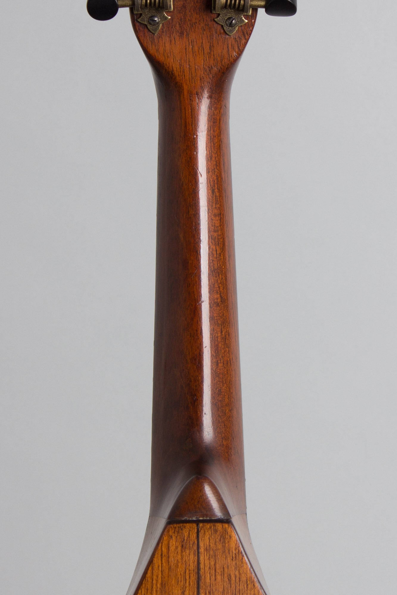 C. F. Martin Style A Flat back, bent top Mandola (1919)