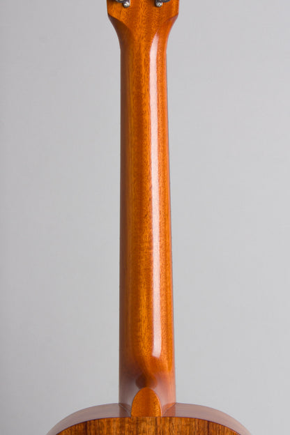 Kamaka HF-4 Baritone Ukulele (2015)