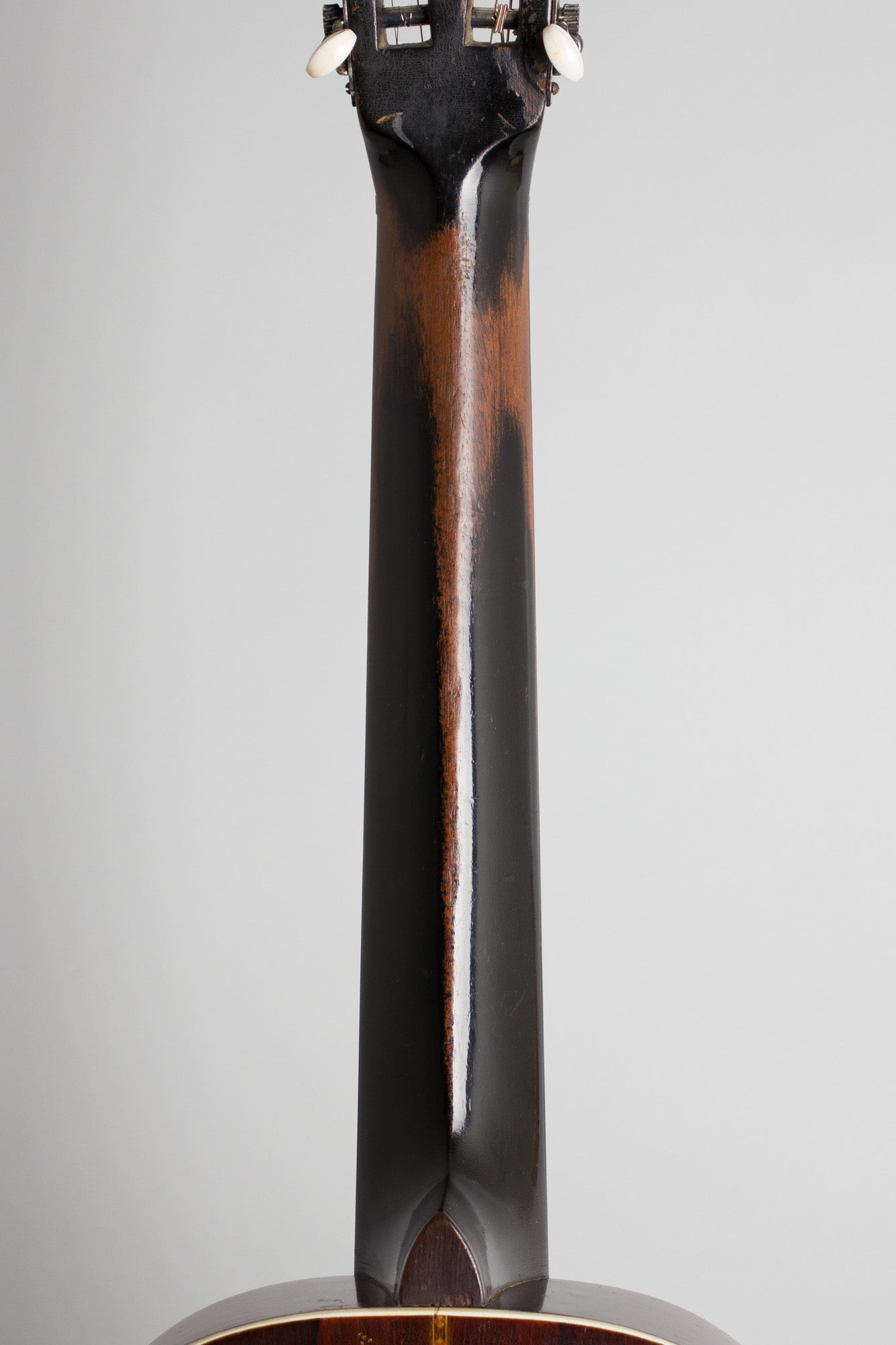 Washburn Style 115 Flat Top Acoustic Guitar (1908)