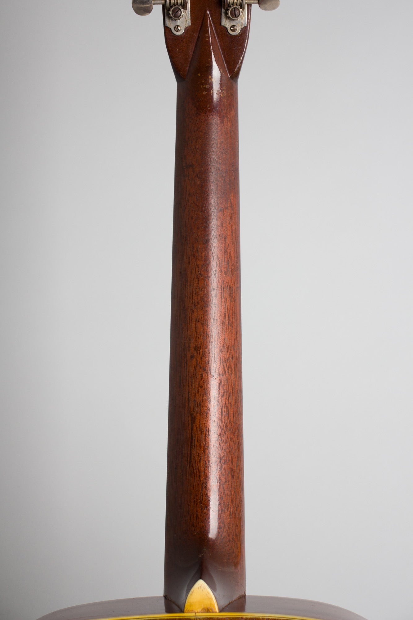 C. F. Martin 000-28 Flat Top Acoustic Guitar (1945)