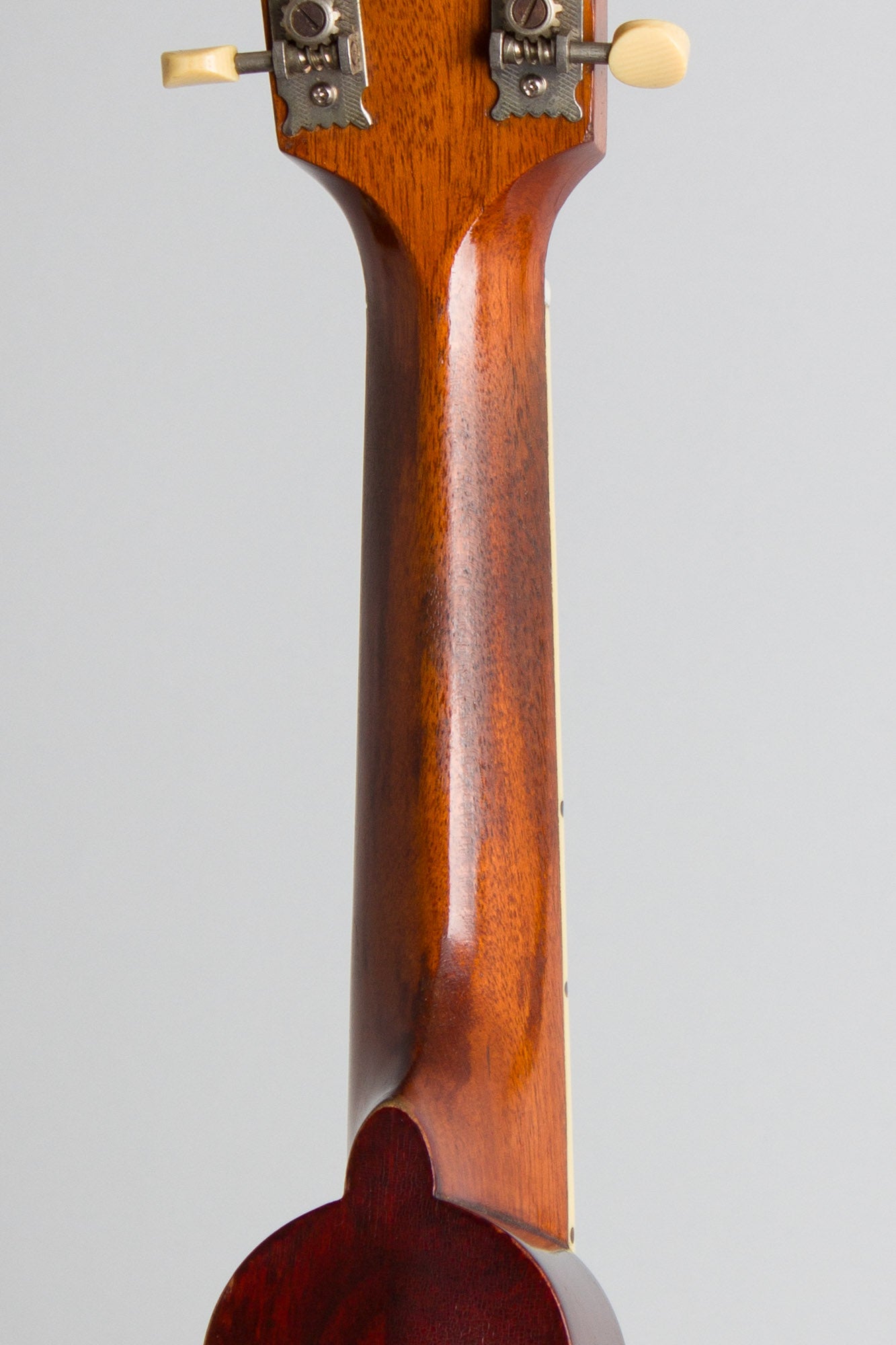 Gibson Style H-1 Carved Top Mandola (1915)