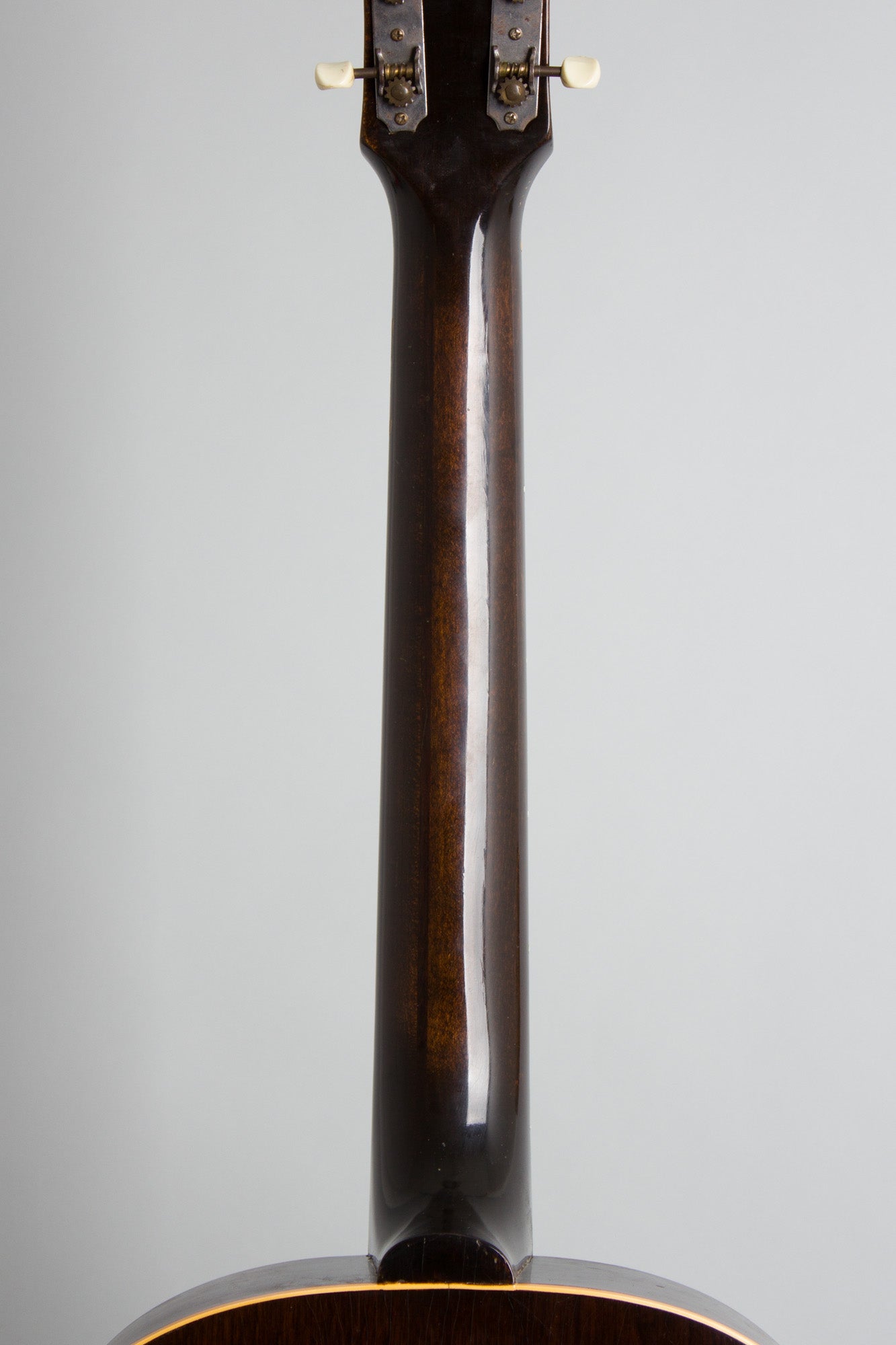 Gibson LG-2 Banner Flat Top Acoustic Guitar (1945)