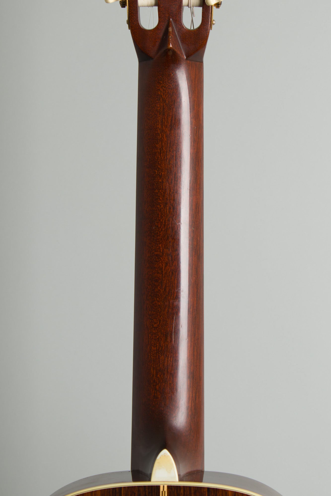C. F. Martin 00-28C Classical Guitar (1972)