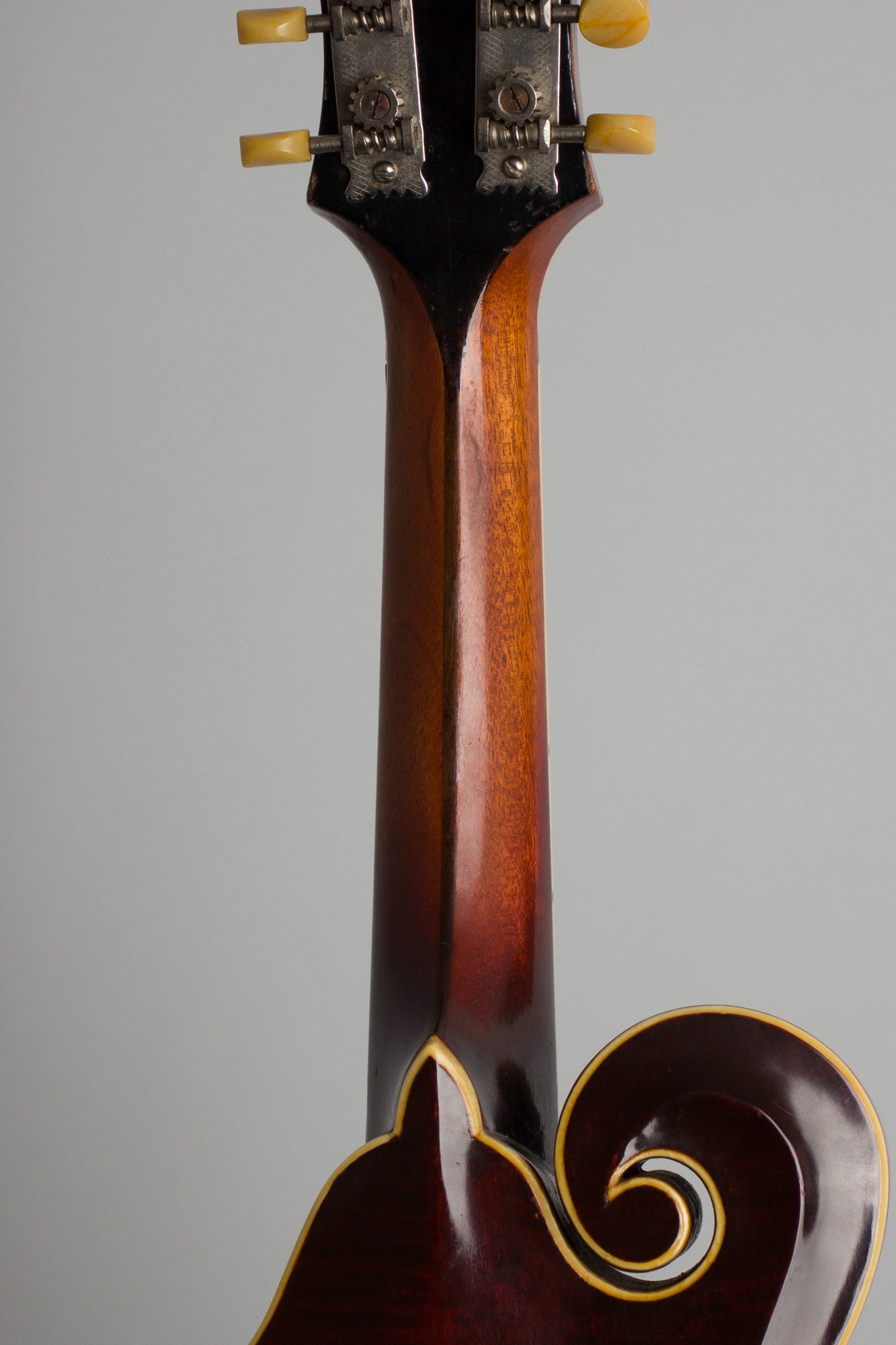 Gibson F-4 Arch Top Mandolin (1922)