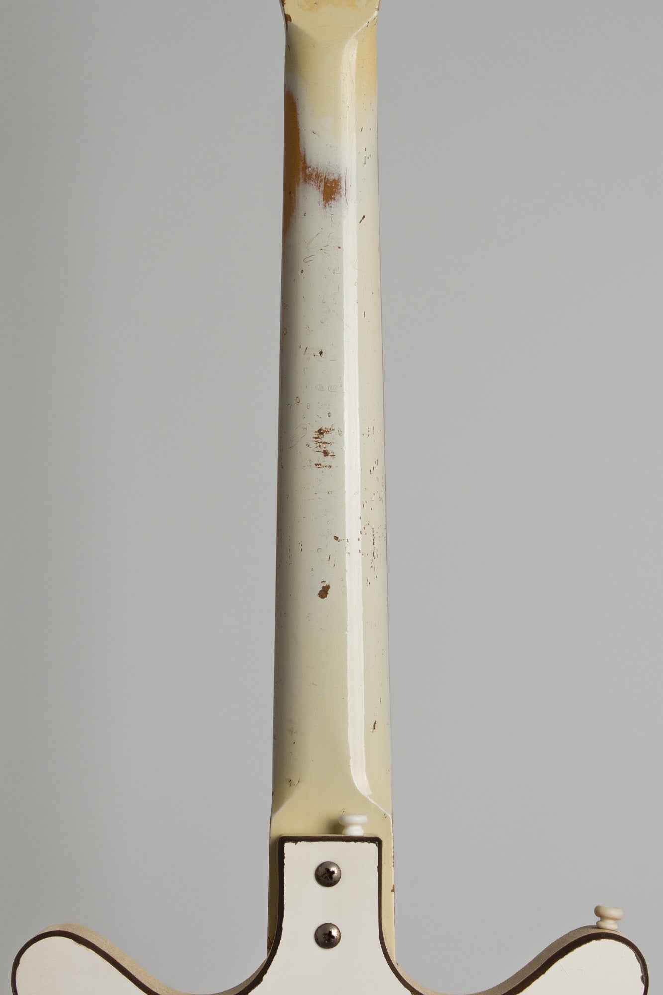 Danelectro Model 6026 Deluxe Semi-Hollow Body Electric Guitar (1958)