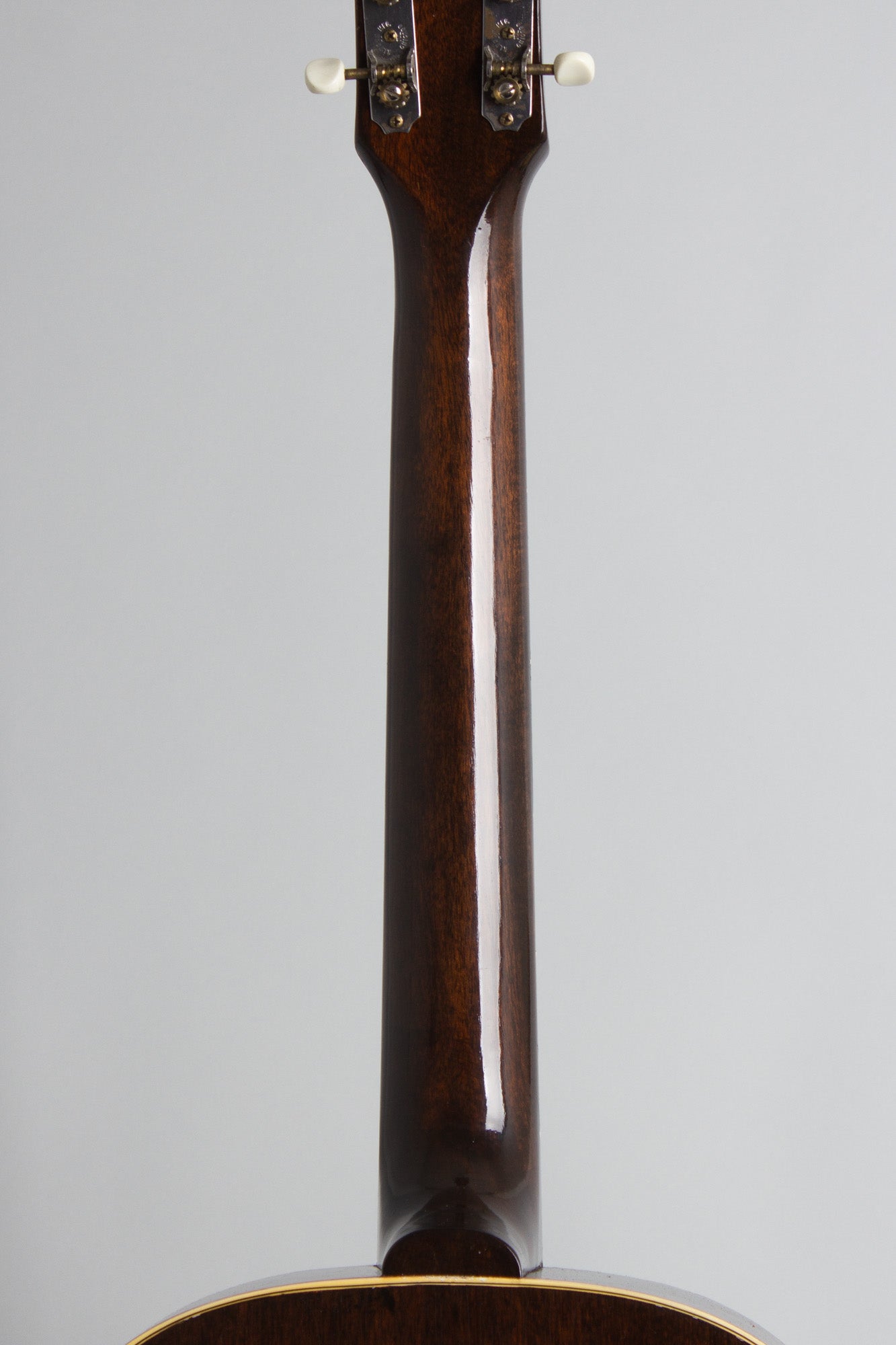 Gibson LG-2 Banner Flat Top Acoustic Guitar (1943)