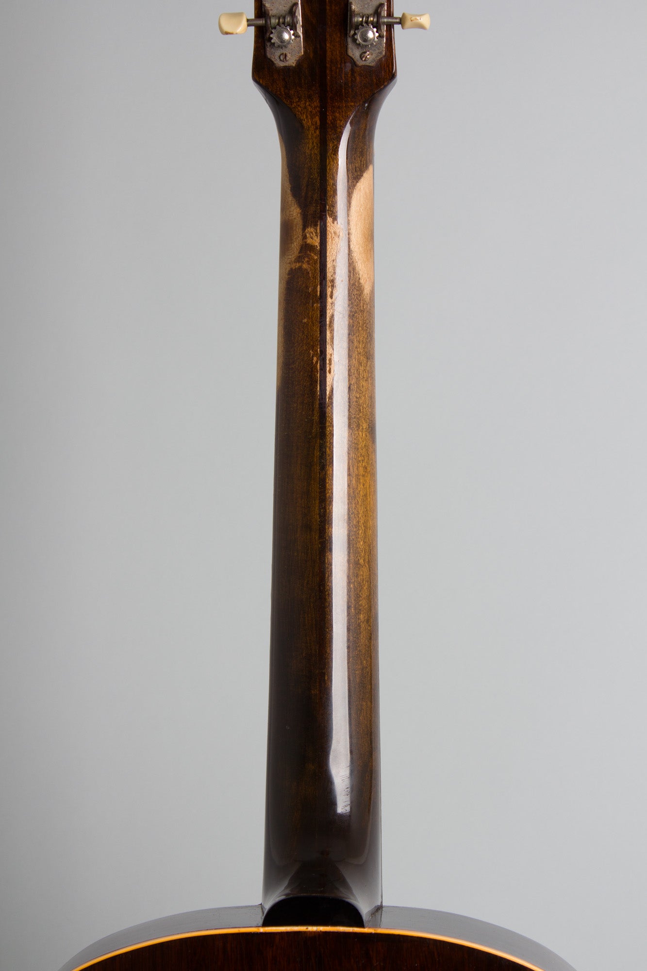 Gibson J-45 Banner Flat Top Acoustic Guitar (1943)