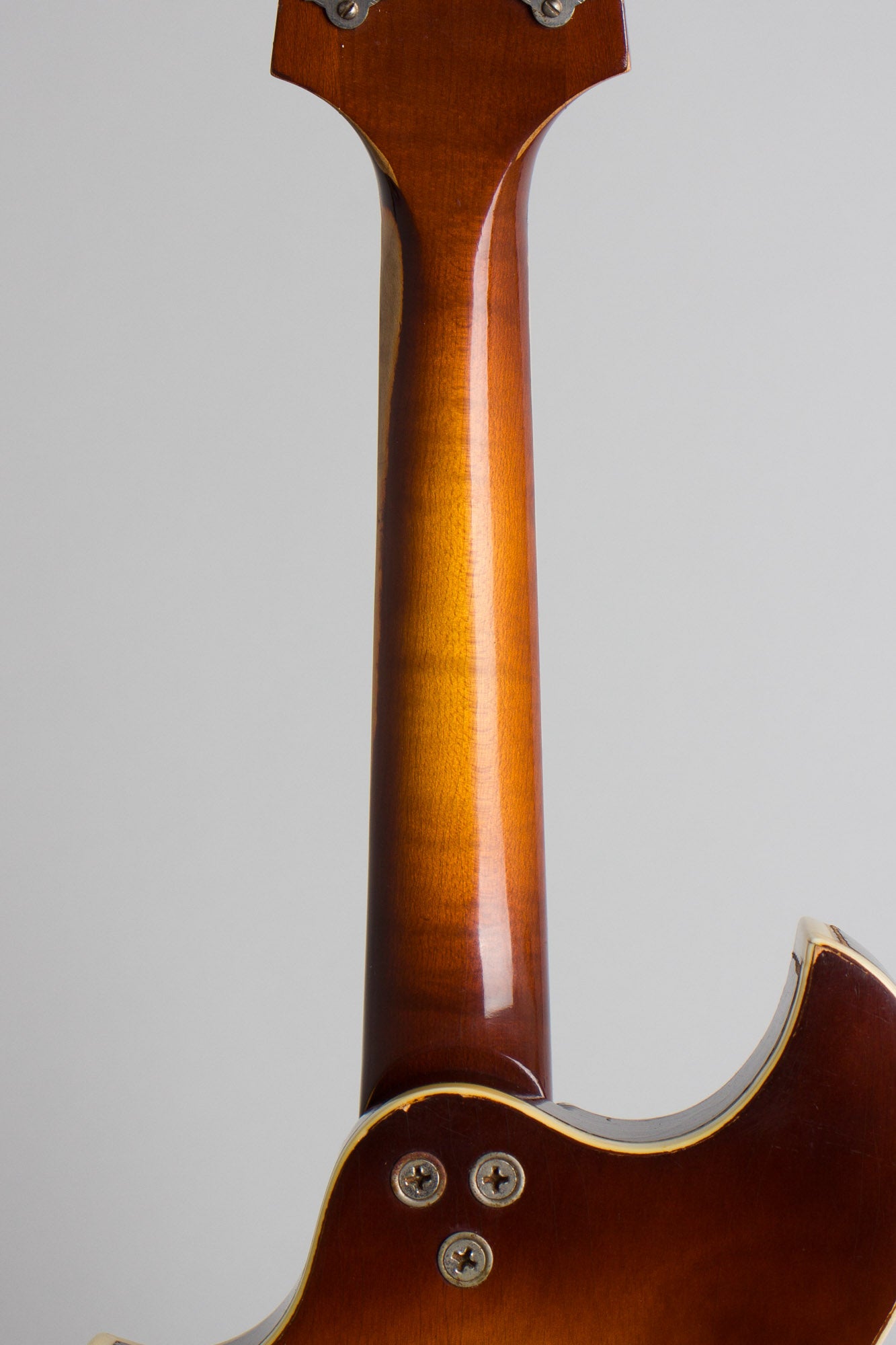 Harmony H-835 Hollow Body Electric Mandolin (1973)