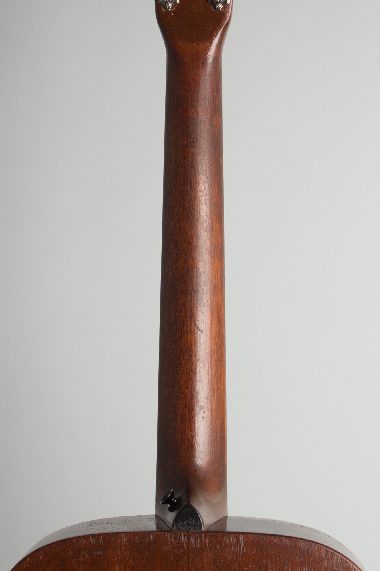C. F. Martin 00-17 Flat Top Acoustic Guitar (1946)