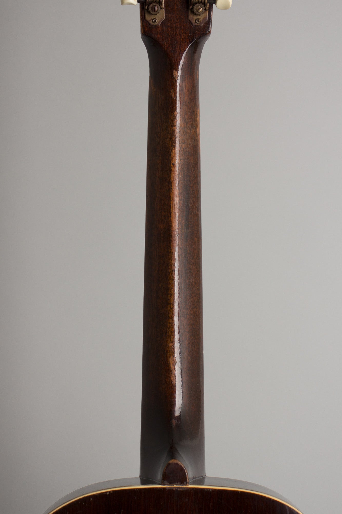Gibson L-00 Flat Top Acoustic Guitar (1939)