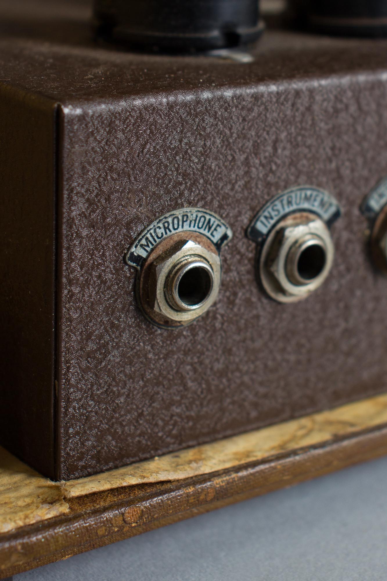 Gibson EH-125 Tube Amplifier (1943)