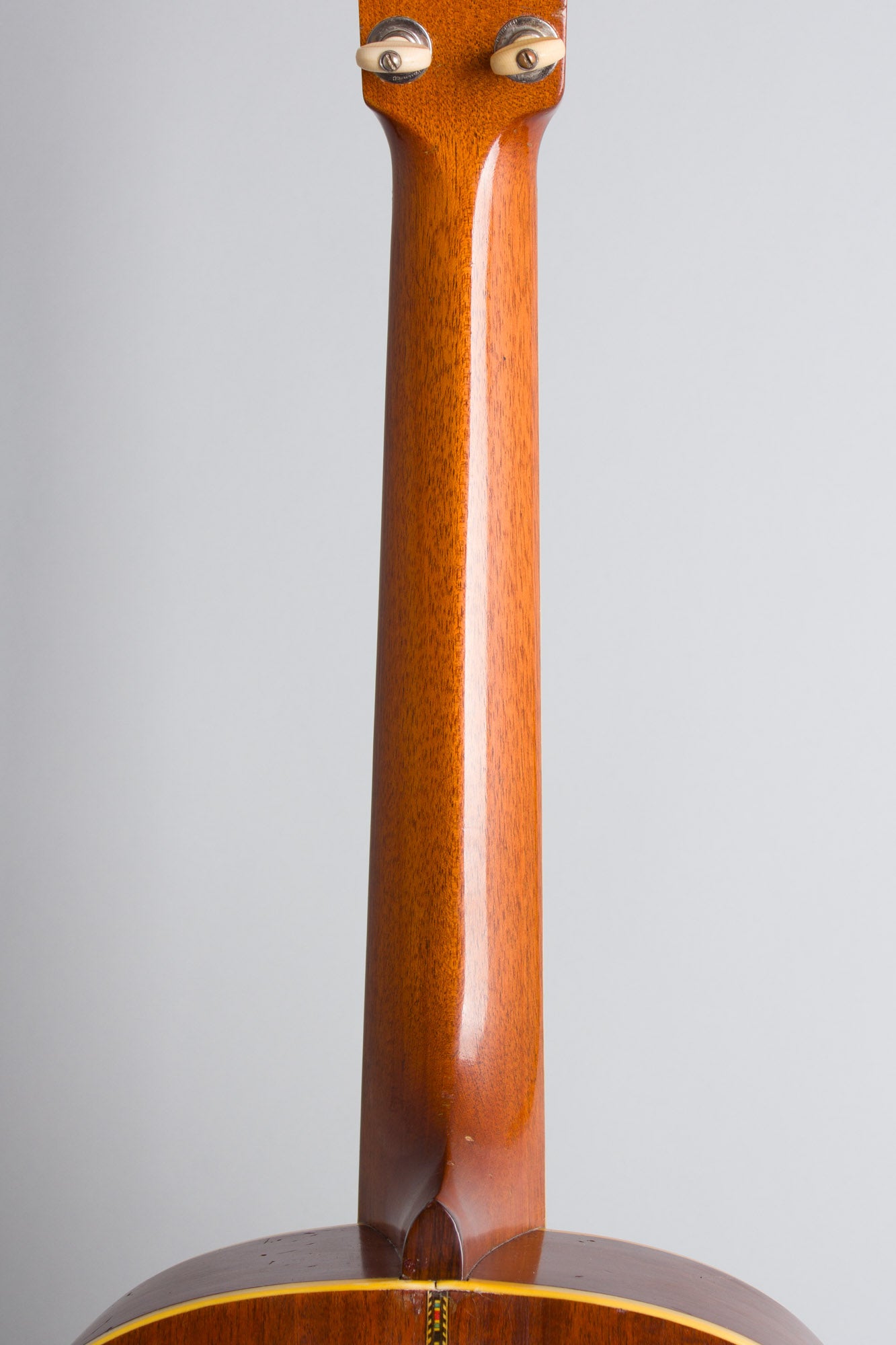 Weymann Jimmie Rodgers Model 890 Flat Top Acoustic Guitar (1931)