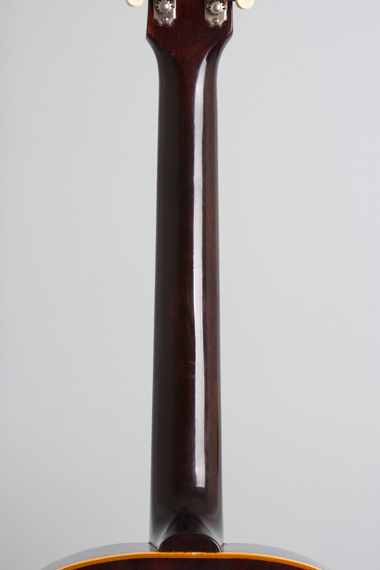 Gibson SJ Southern Jumbo Flat Top Acoustic Guitar (1946)