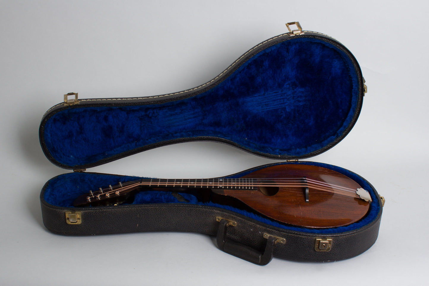 Gibson A-Junior Snakehead Carved Top Mandolin (1927)