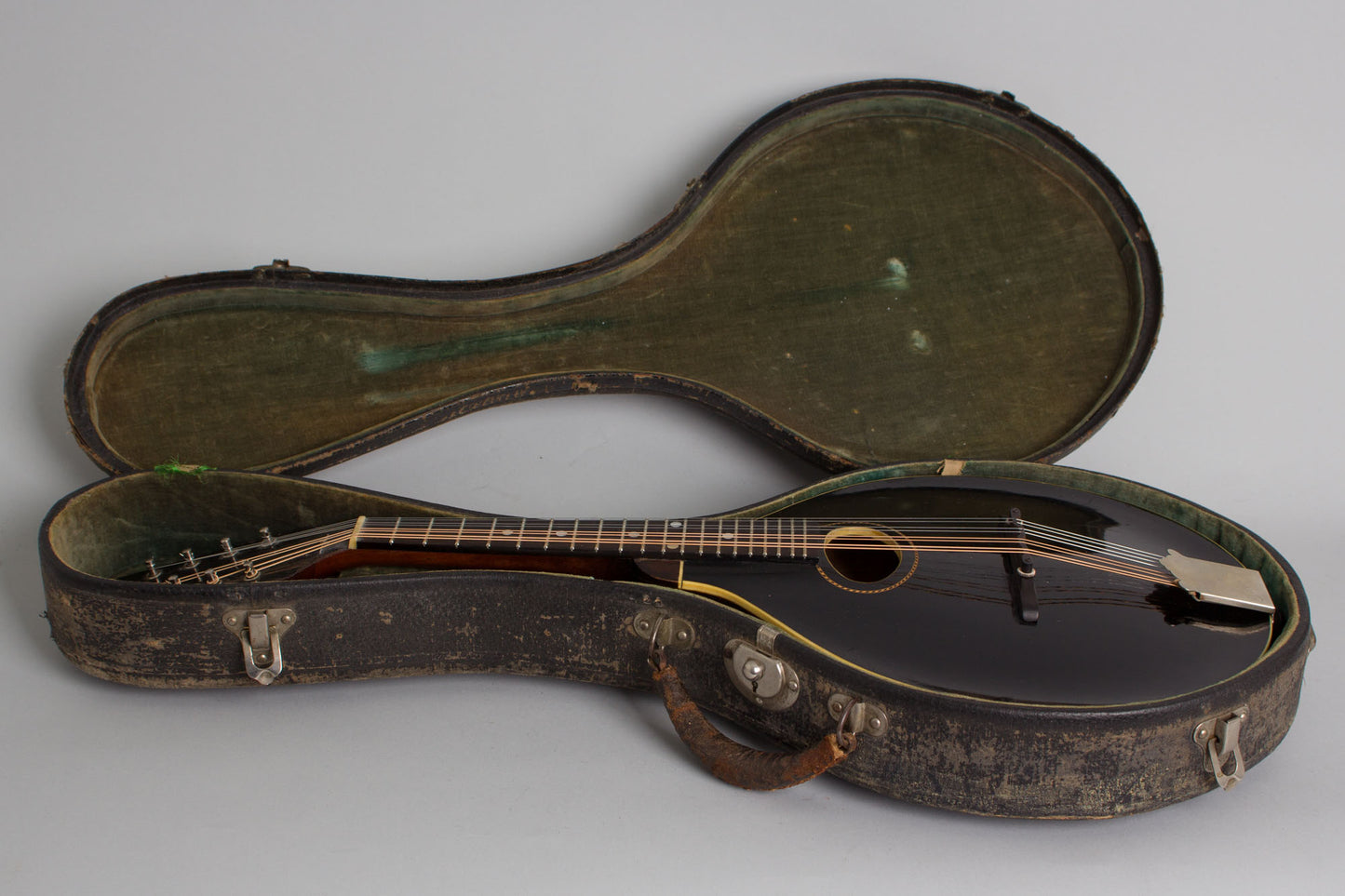 Gibson Style A-1 Snakehead Carved Top Mandolin (1925)