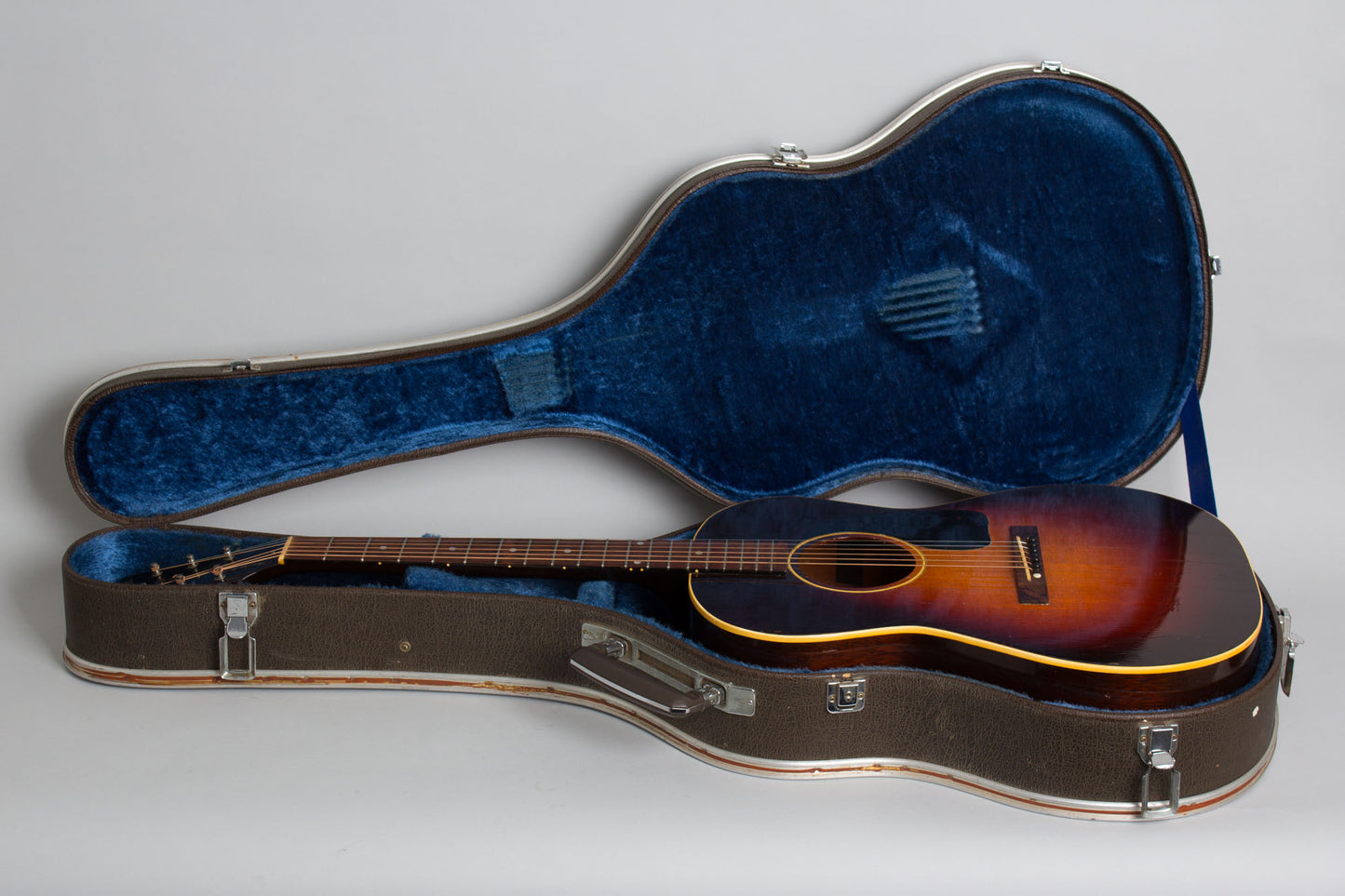 Gibson LG-2 Flat Top Acoustic Guitar (1946-7)