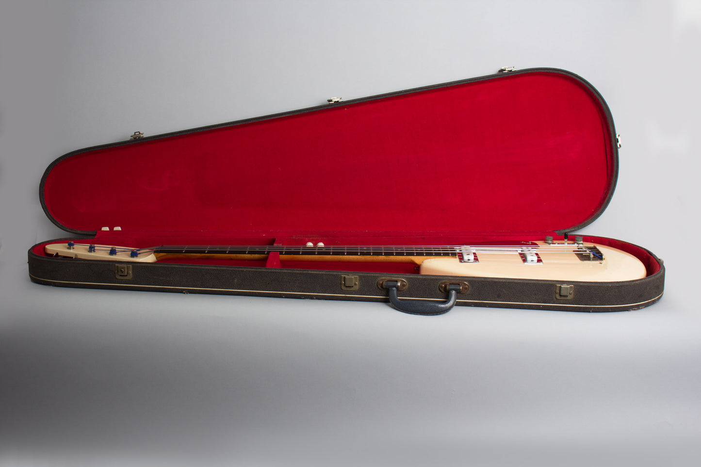 Vox Mark IV/Dallas Arbiter Model 4535 Solid Body Electric Bass Guitar (1965/1968)
