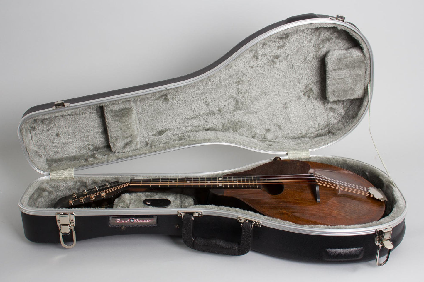 Gibson A-Junior Snakehead Carved Top Mandolin (1925)