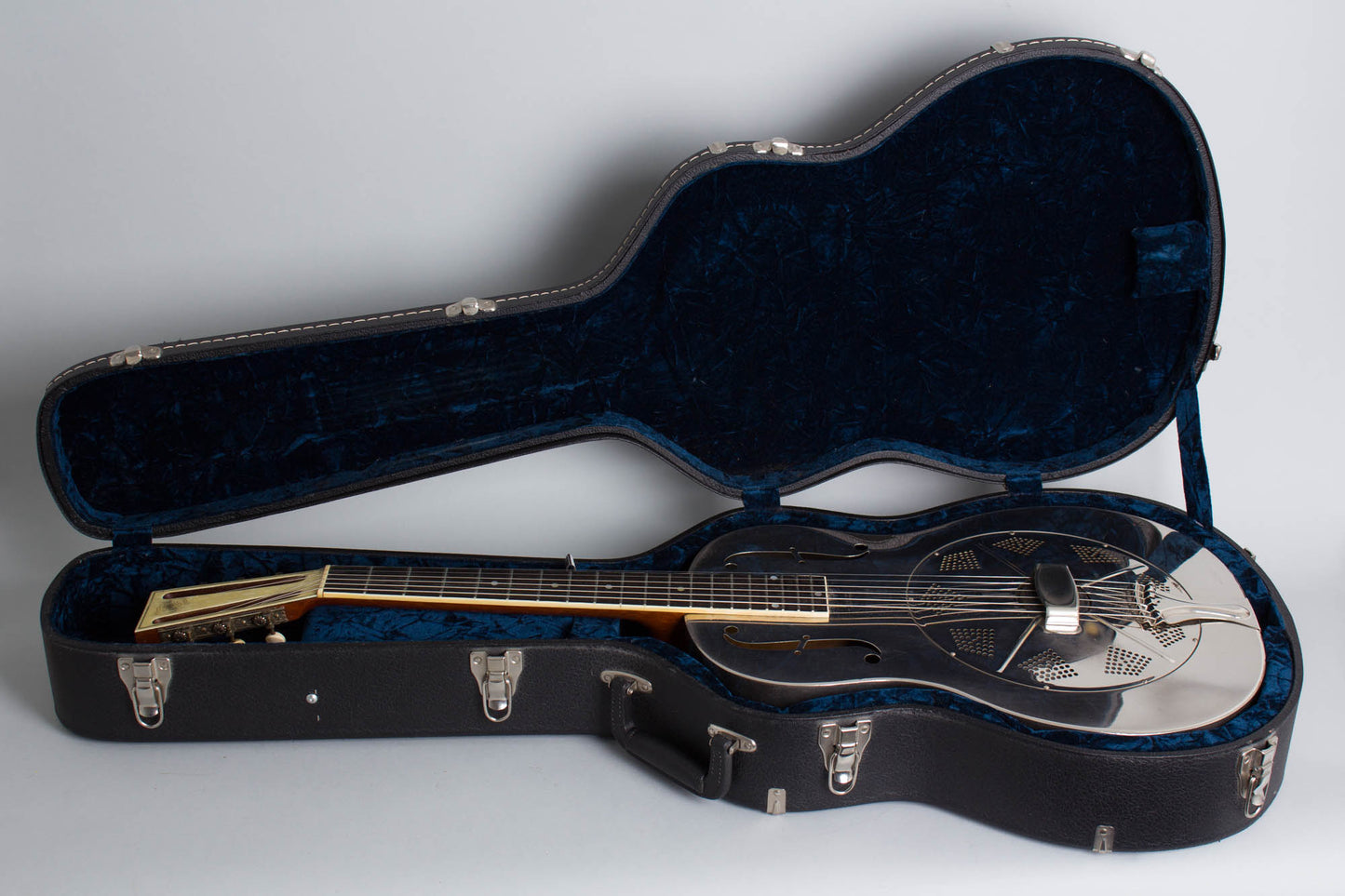 National Style N Resophonic Guitar (1932)