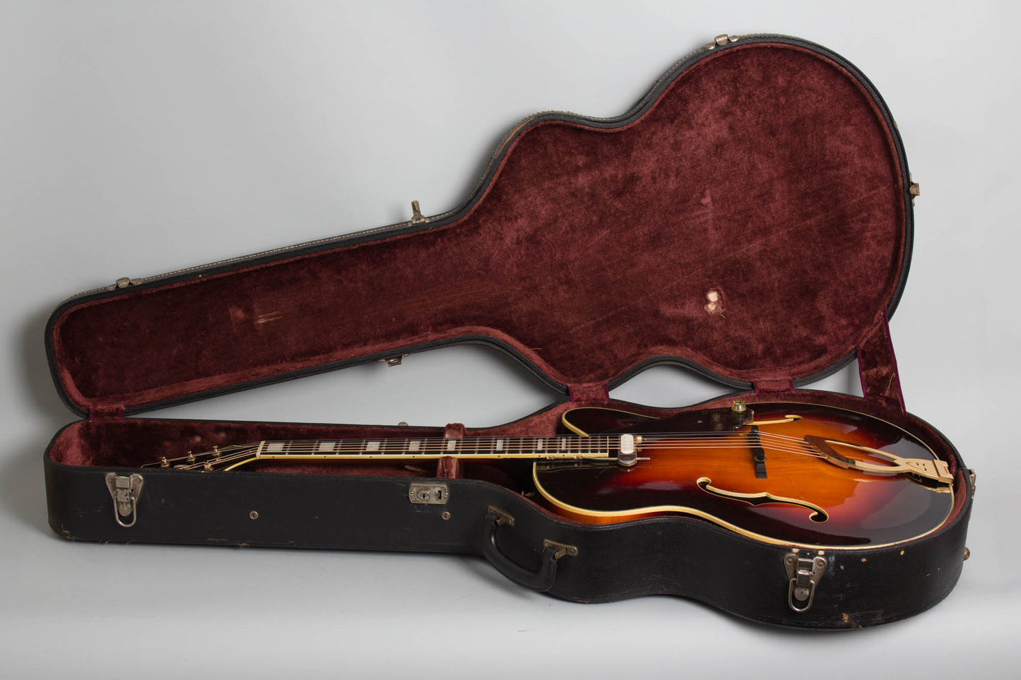 Guild A-350 Arch Top Acoustic Guitar (1966)