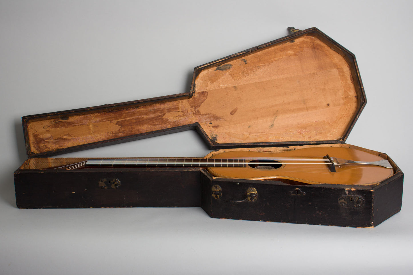 Wm. B. Tilton Style 3 Parlor Guitar (1860s)
