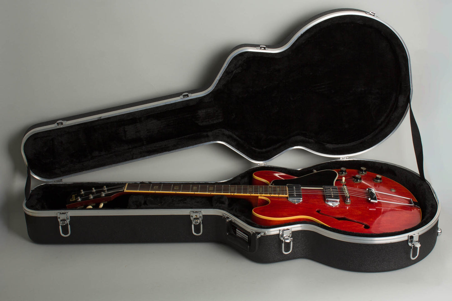 Gibson ES-330TDC Thinline Hollow Body Electric Guitar (1966)